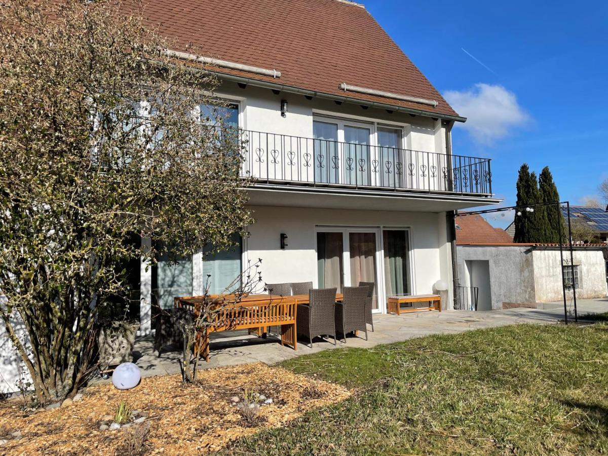 Lema Ferienhaus *